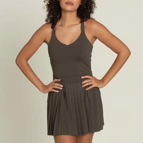 Gold Hinge Y BACK ADJUSTABLE PLEATED DRESS - Picture 1 of 4